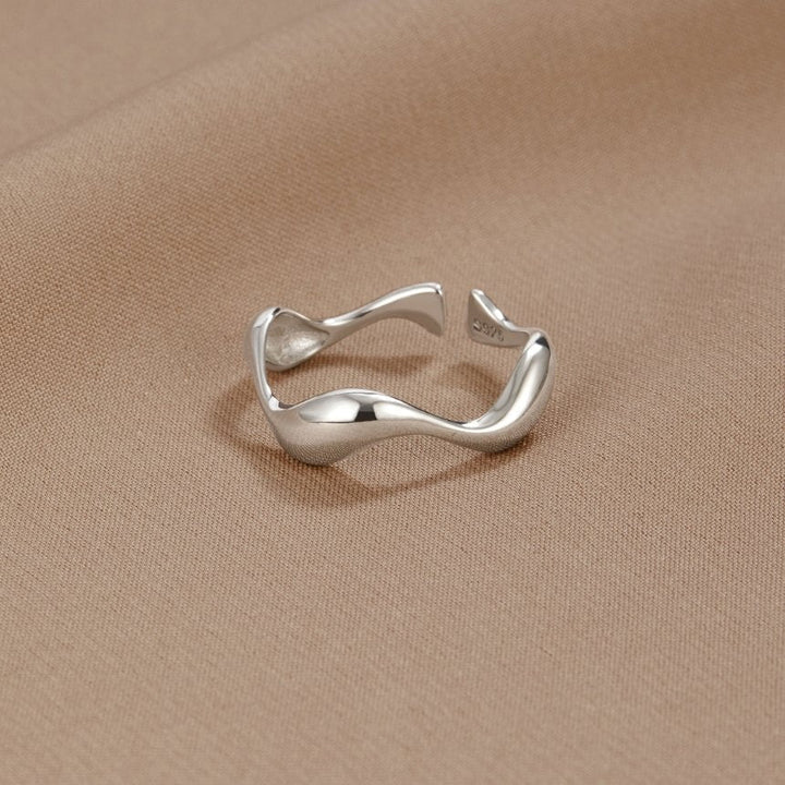 Wellen – Minimalistischer Ring